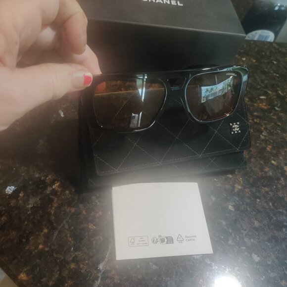 CHANEL pilot sunglasses New - Picture 2 of 6